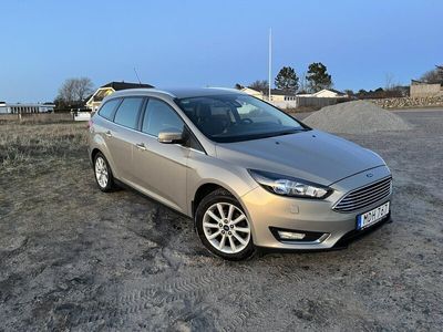 begagnad Ford Focus Kombi 1.0 EcoBoost 125hk, drag