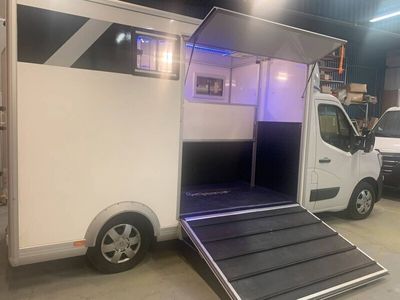 begagnad Renault Master Nordic Line Häst transport