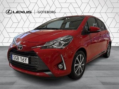 Röd Begagnad 2020 Toyota Yaris Halvkombi | 164 900 kr (Marknadspris)