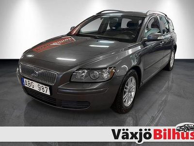 Grå Begagnad 2006 Volvo V50 Kinetic Kombi | 42 900 kr (Marknadspris)