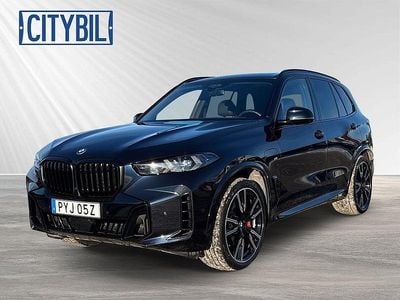Begagnad BMW X5 Comfort Edition 490 HK (360 kW) 2025 Svart SUV