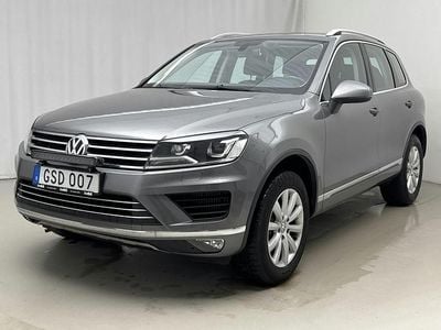 Grå Begagnad 2016 VW Touareg SUV | 169 000 kr (Bra pris)