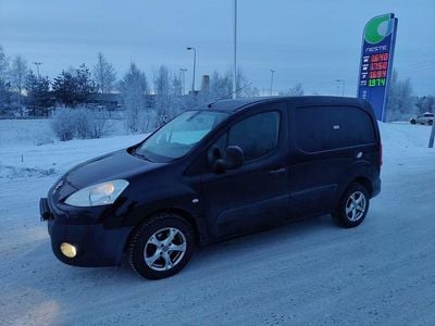 Begagnad Peugeot Partner 90 HK (66 kW) 2010 Minibuss