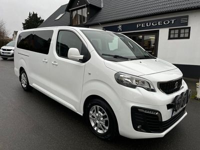 begagnad Peugeot Traveller 9-sits 2.0 BlueHDi 180hk AUT