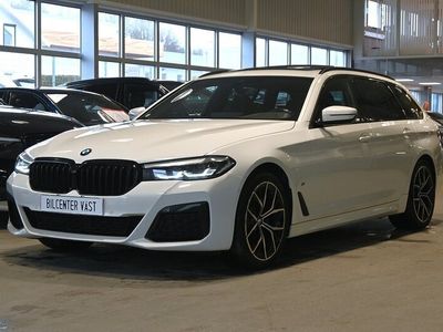 begagnad BMW 520 535 d xDrive Touring M Sport Pano 19" Värmare Drag 2021, Kombi