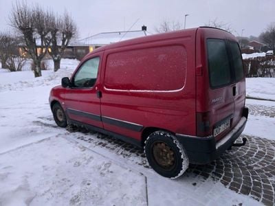 Begagnad 2003 Peugeot Partner Minibuss | 10 000 kr (Superpris)