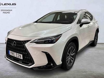 Begagnad Lexus NX350h Business Edition 242 HK (177 kW) 2023 Vit SUV