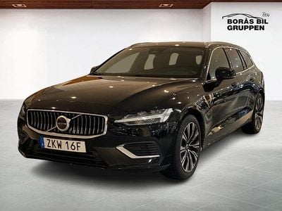 Begagnad Volvo V60 Core 355 HK (261 kW) 2023 Svart Kombi