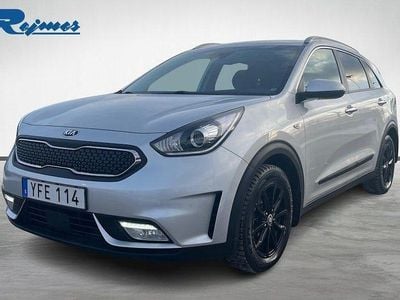 Begagnad Kia Niro Advance 105 HK (77 kW) 2016 Silver SUV