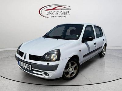 Vit Begagnad 2002 Renault Clio II Authentique Halvkombi | 13 800 kr (Lite dyr)