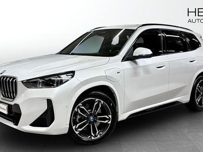 Vit (white) Begagnad 2025 BMW X1 Comfort Edition SUV | 558 700 kr (Dyr)