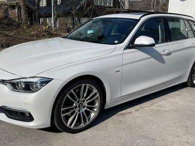 begagnad BMW 330 i xDrive Luxury | Drag | Nyserv |H&K | Pano |Eibach