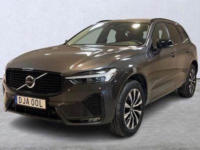 Begagnad Volvo XC60 Plus 253 HK (186 kW) 2022 Grå SUV
