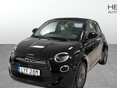 Svart Begagnad 2022 Fiat 500e Icon Cab | 189 900 kr (Superpris)