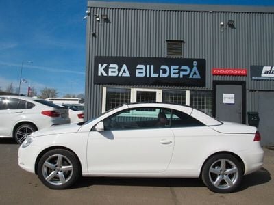 begagnad VW Eos 2.0 FSI Exclusive Cab Skinn Panorama lågmil