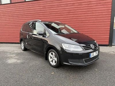 Svart Begagnad 2011 VW Sharan Minibuss | 89 900 kr (Marknadspris)