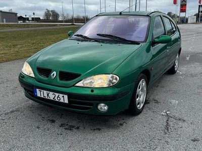 Begagnad Renault Mégane II 107 HK (78 kW) 2003
