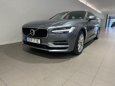Grå Begagnad 2020 Volvo V90 Momentum Kombi | 299 500 kr (Lite dyr)