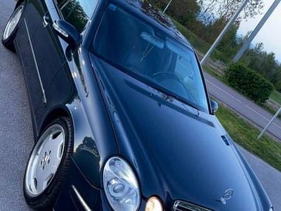 Begagnad Mercedes E500 306 HK (225 kW) 2003