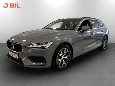 Begagnad Volvo V60 Core 163 HK (119 kW) 2022 Grå Kombi