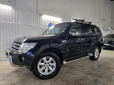 Svart Begagnad 2010 Mitsubishi Pajero SUV | 159 000 kr