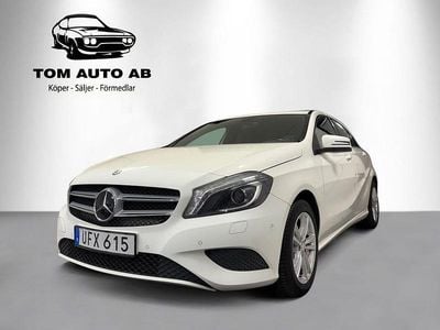 Vit Begagnad 2015 Mercedes A180 Urban Halvkombi | 139 900 kr (Marknadspris)