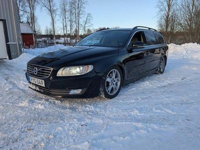 Begagnad Volvo V70 Momentum 181 HK (133 kW) 2016 Svart Kombi