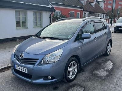 Begagnad Toyota Verso 126 HK (92 kW) 2010 Minibuss