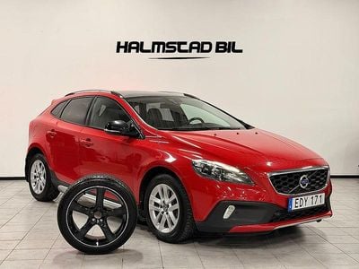 Begagnad Volvo V40 Summum 254 HK (186 kW) 2014 Röd Halvkombi