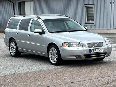 Silver Begagnad 2007 Volvo V70 Momentum Kombi | 49 900 kr (Lite dyr)