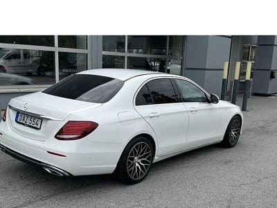 Mercedes E200