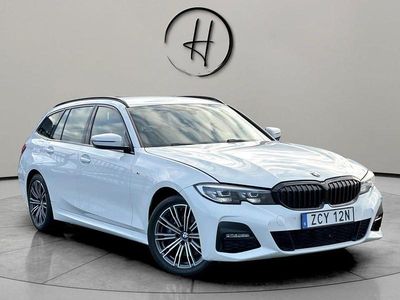 Vit Begagnad 2021 BMW 330 M Sport Kombi | 284 900 kr