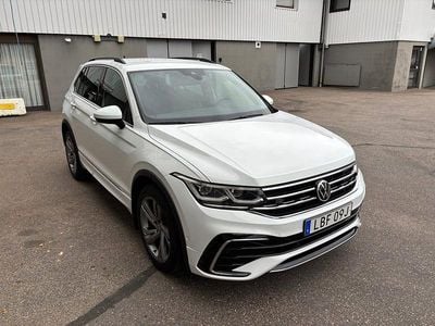 Begagnad VW Tiguan R-line 245 HK (180 kW) 2021 Vit SUV
