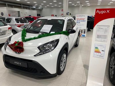 Ny Toyota Aygo X Play 72 HK (52 kW) 2025 Vit SUV