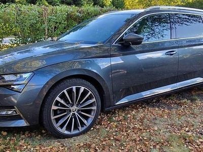 Grå metallic Begagnad 2020 Skoda Superb Kombi | 225 000 kr (Bra pris)
