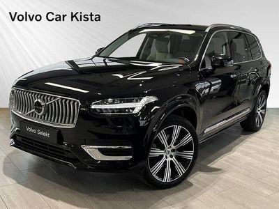 Svart Begagnad 2023 Volvo XC90 Plus SUV | 629 900 kr
