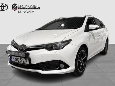 Vit Begagnad 2017 Toyota Auris Touring Sports Edition Kombi | 149 900 kr (Marknadspris)