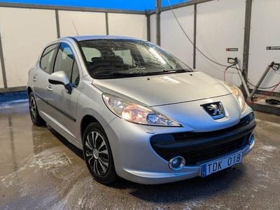 Begagnad Peugeot 207 109 HK (80 kW) 2007 Silver/grå