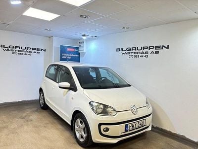 Vit Begagnad 2015 VW up! Halvkombi | 34 900 kr