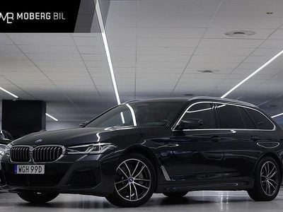 Grå Begagnad 2022 BMW 530e M Sport Kombi | 334 900 kr (Marknadspris)