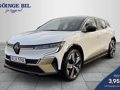 Begagnad Renault Mégane IV Iconic 161 kW (220 HK) 2022 Vit Halvkombi