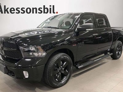 Svart Begagnad 2022 RAM 1500 Pickup | 499 000 kr