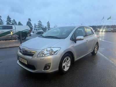 Begagnad Toyota Auris Hybrid 136 HK (100 kW) 2010