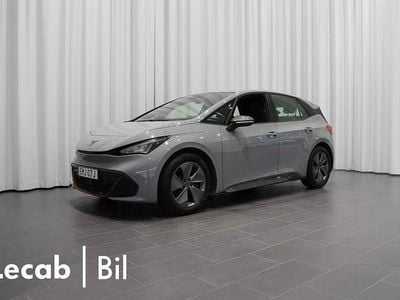 Begagnad Cupra Born 150 kW (204 HK) 2023 Ljusgrå (vapor grey) Halvkombi