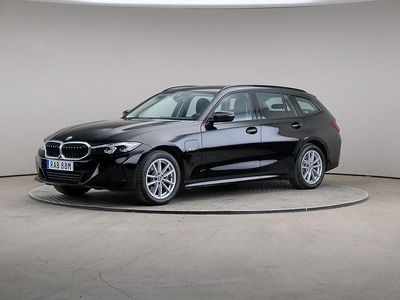Begagnad BMW 330e 184 HK (135 kW) 2022 Svart Kombi