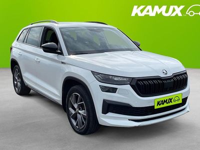 Vit Begagnad 2022 Skoda Kodiaq SportLine SUV | 339 800 kr (Marknadspris)