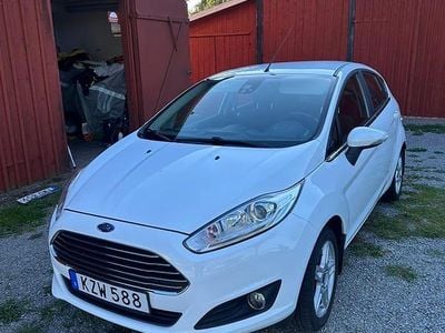 Begagnad Ford Fiesta 80 HK (58 kW) 2015