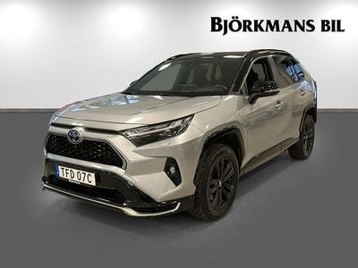 Grå Begagnad 2022 Toyota RAV4 Hybrid Premium SUV | 454 900 kr (Lite dyr)