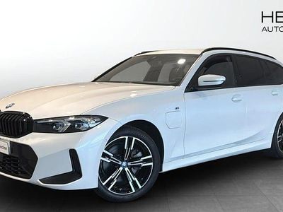 Vit Begagnad 2024 BMW 330 M Sport Kombi | 428 700 kr