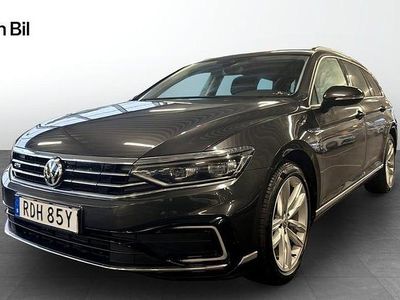 Vit (pure white) Begagnad 2022 VW T-Roc SUV | 204 900 kr (Marknadspris)